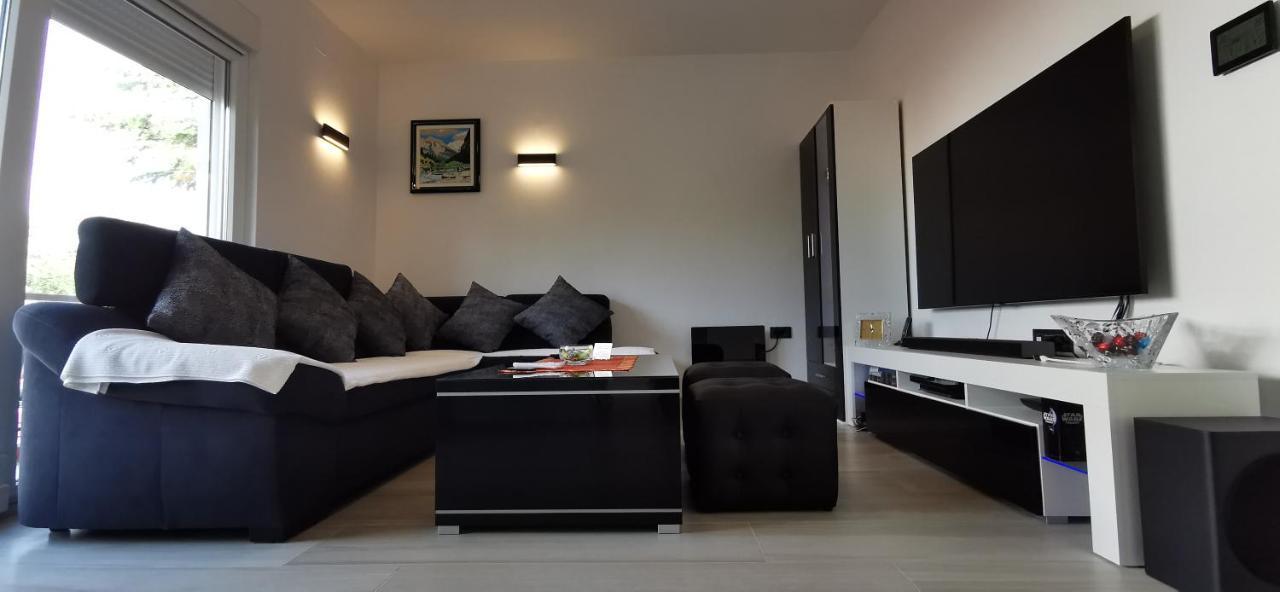 Apartman Perunika Selce Esterno foto