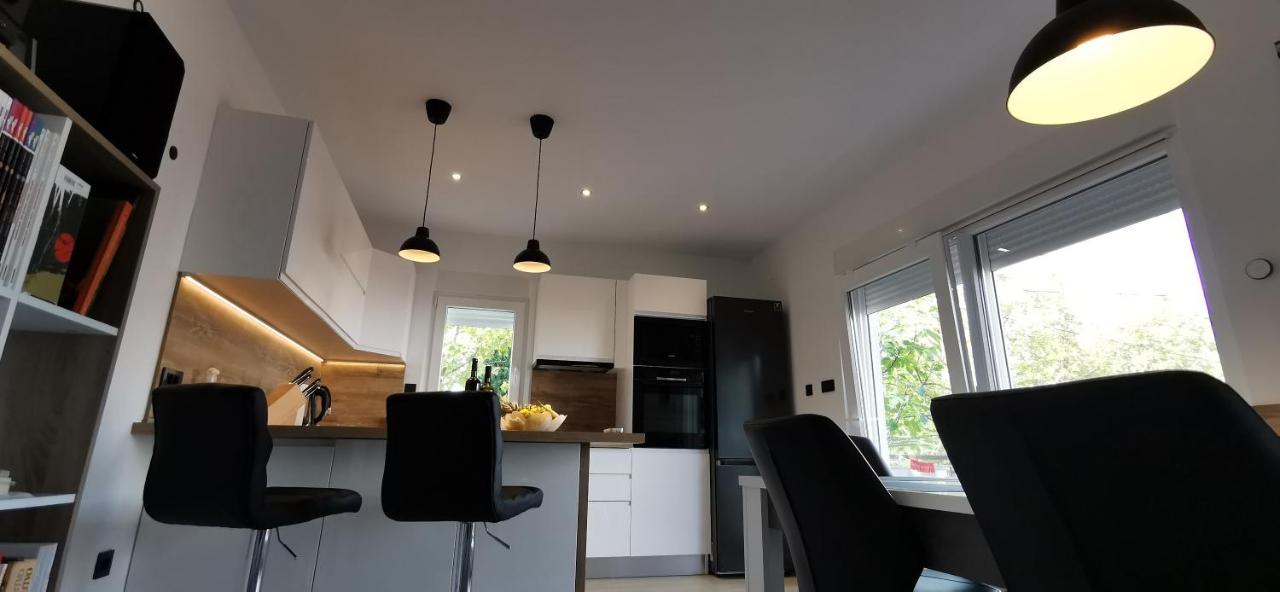 Apartman Perunika Selce Esterno foto