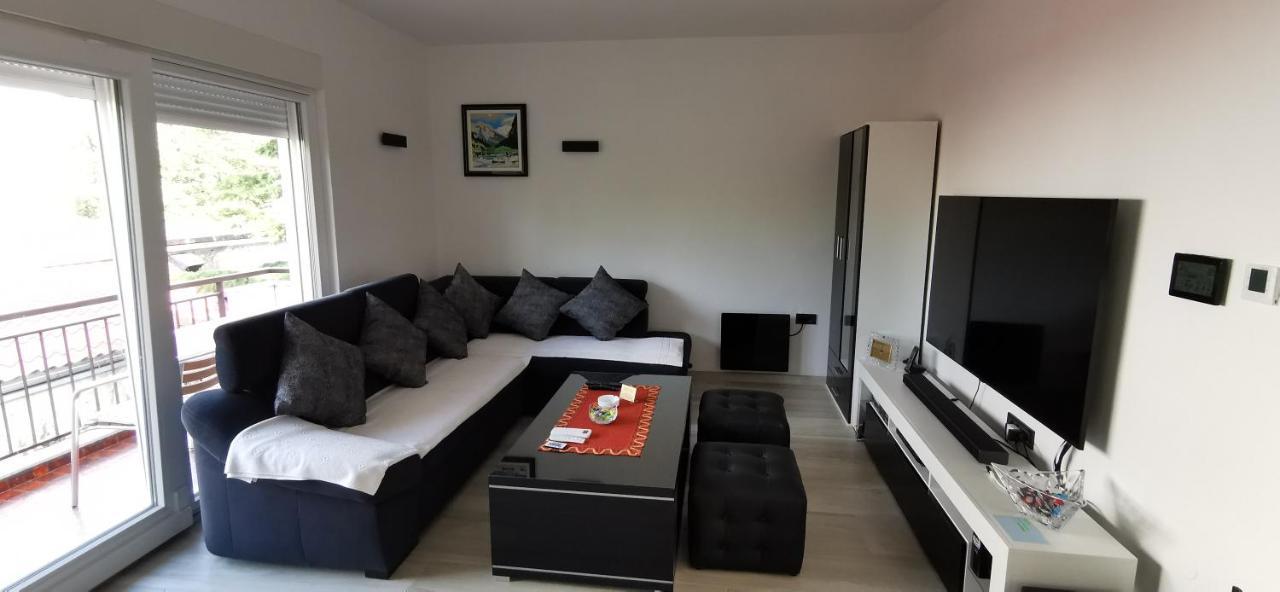 Apartman Perunika Selce Esterno foto