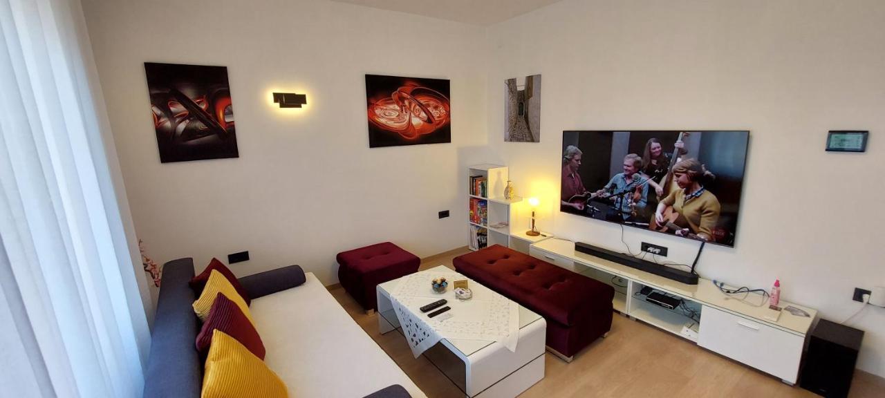 Apartman Perunika Selce Esterno foto